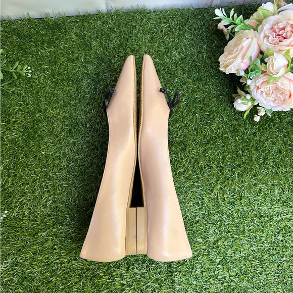 STUART WEITZMAN
Landon Pointed Toe Ballet Flat Adobe/ Black size 6.5 New - Picture 12 of 14